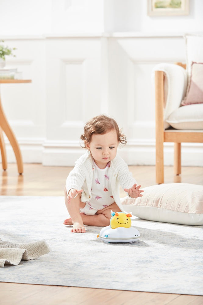 Explore & More Follow Bee Crawl Toy