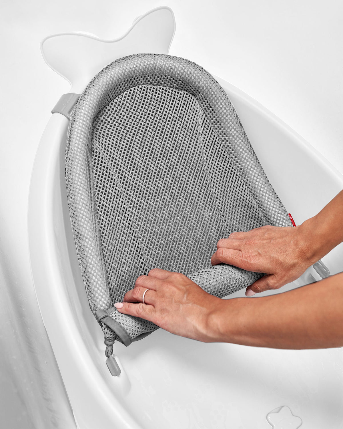 Moby Smart Sling 3 Stage Bath - White
